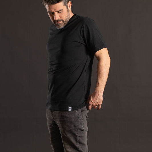 T-shirt noir minimaliste
